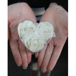 Boite de 3 roses de Fleurs de savon Blanche