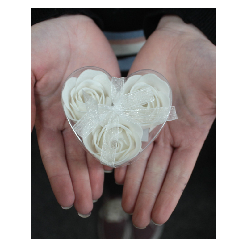 Boite de 3 roses de Fleurs de savon Blanche